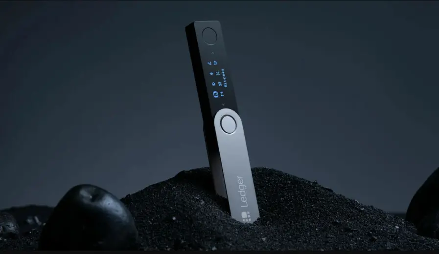 Čo uchov&aacute;va Ledger Nano S?
