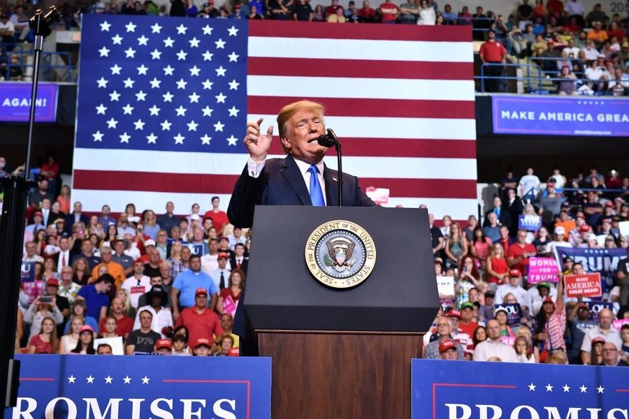 Trump-sa-usiluje-o-ved&uacute;ce-postavenie-USA-v-oblasti-umelej-inteligencie-a-kryptomien
